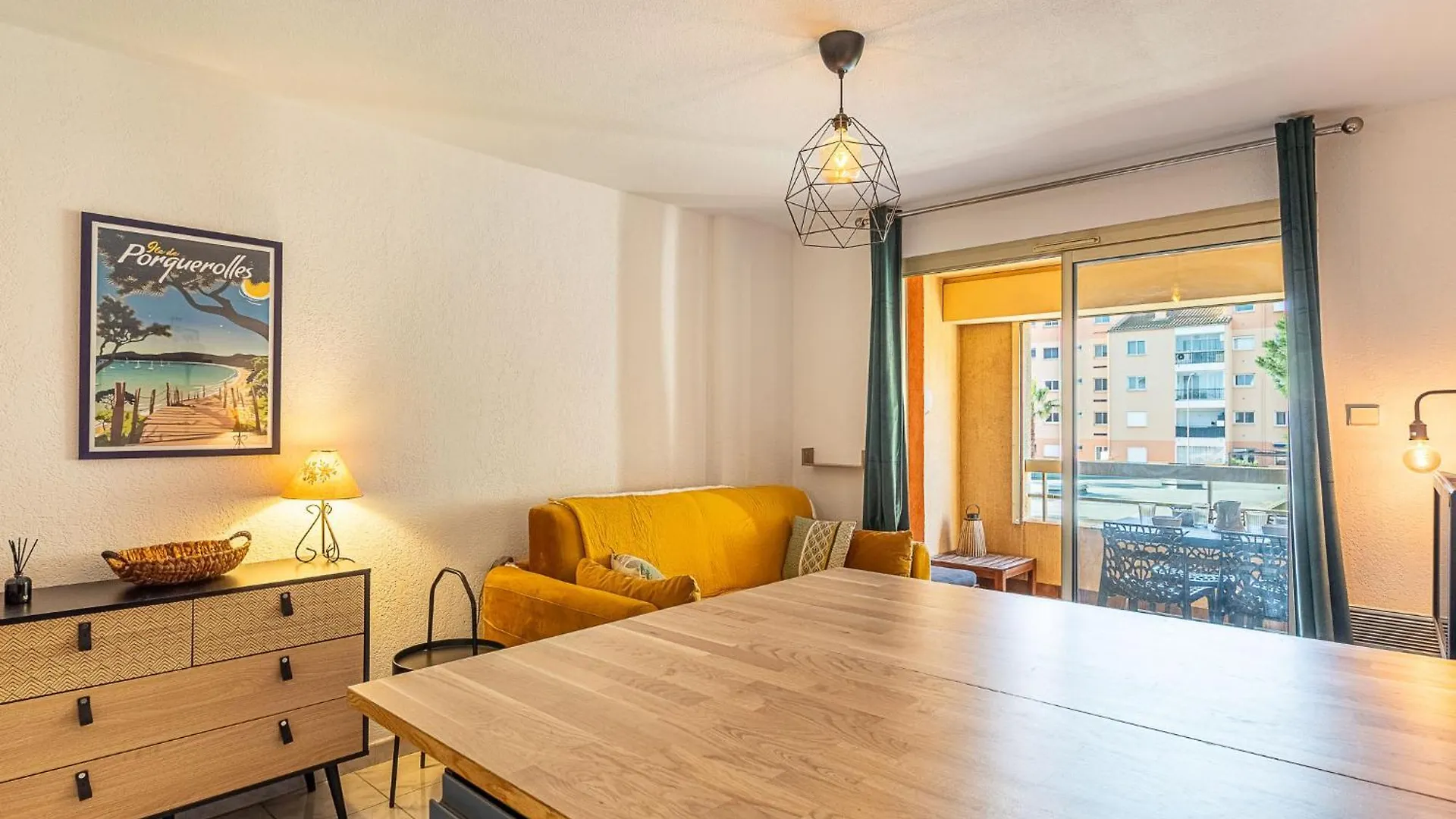 Studio Les Regates-9 By Interhome Hyères Frankreich