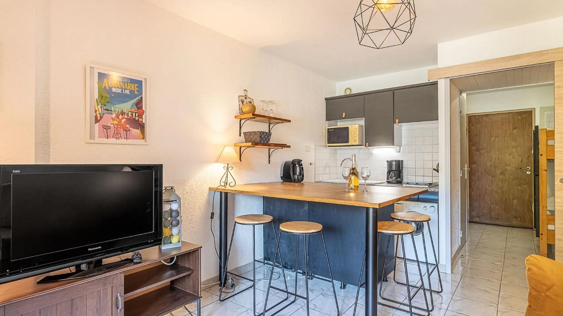 Studio Les Regates-9 By Interhome Hyeres 0*,